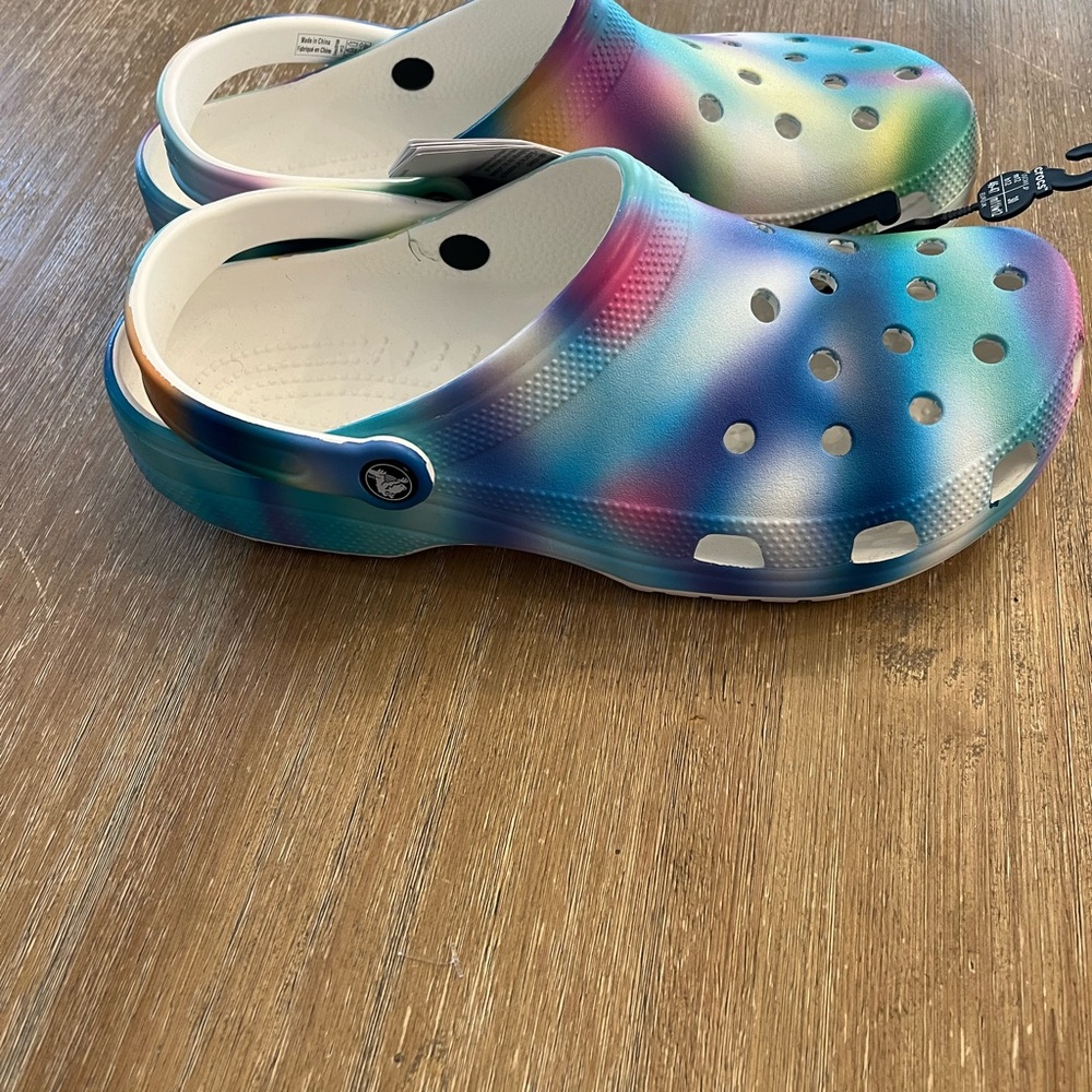 NEW Crocs Classic Solar Rainbow Clogs Clog Shoes White/Multi Solarized M11 W12